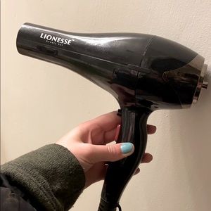 Hairdryer